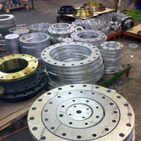 manufacturering of Incoloy 800HT Flanges at Our factory